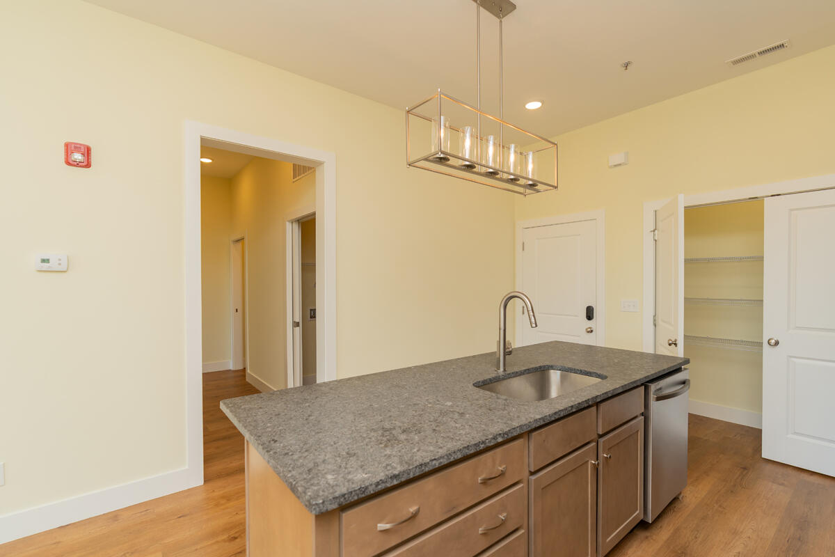 1445 Fagan Street, 312