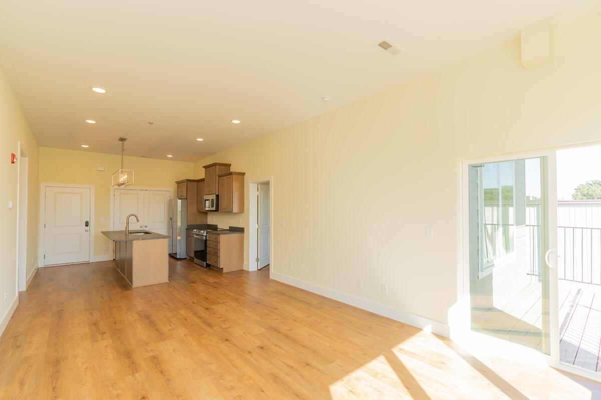 1445 Fagan Street, 312