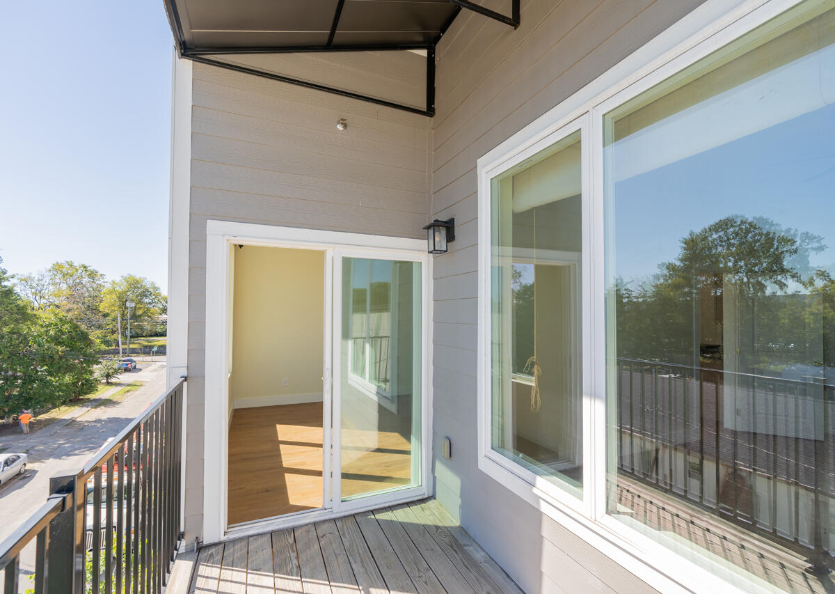 1445 Fagan Street, 312