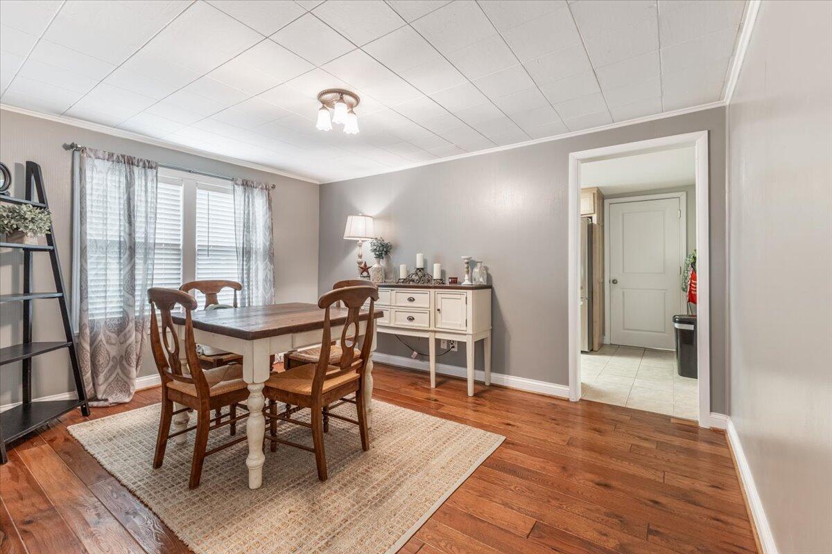 702 Cove Road