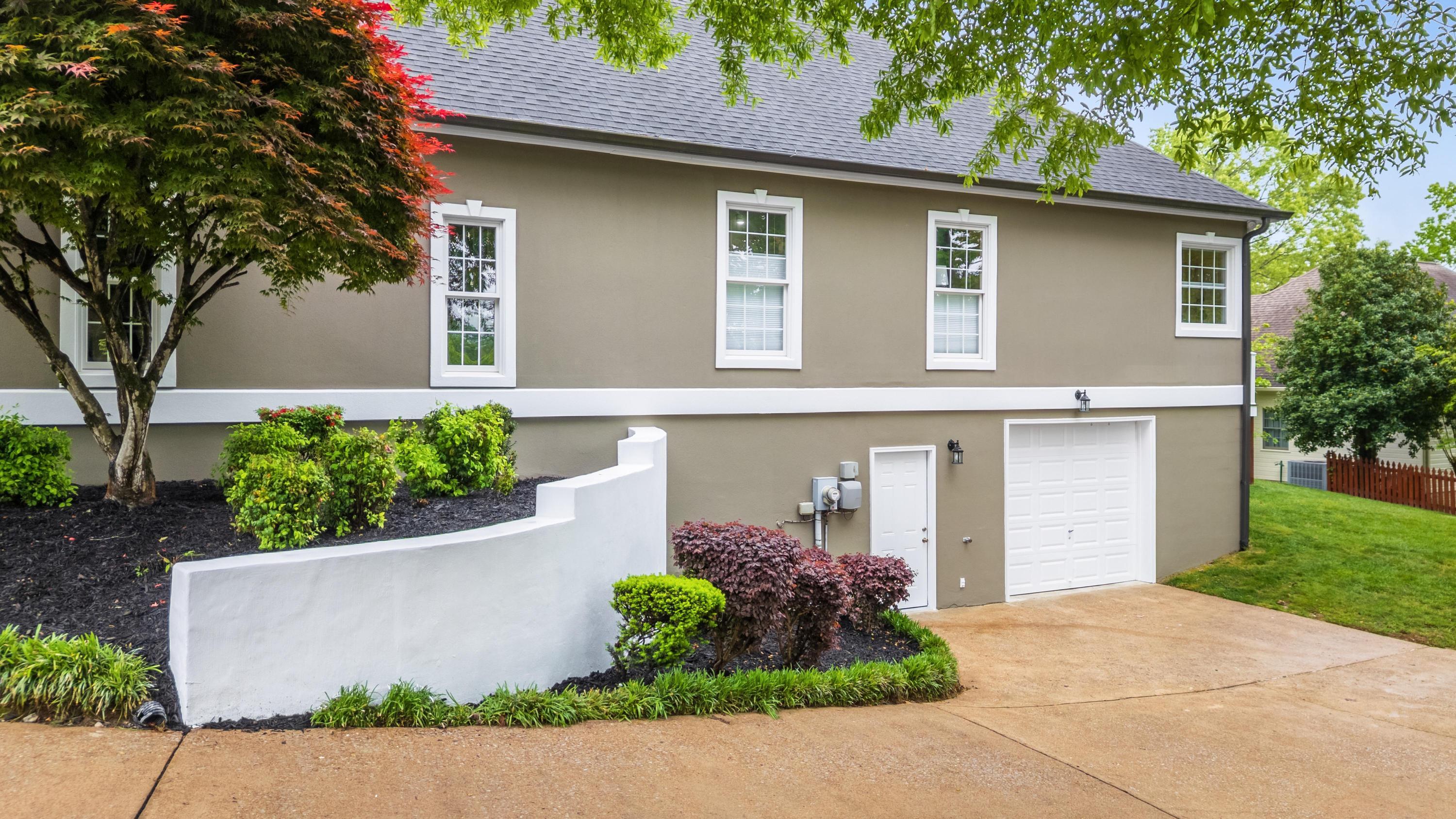1089 Harbor Point Drive