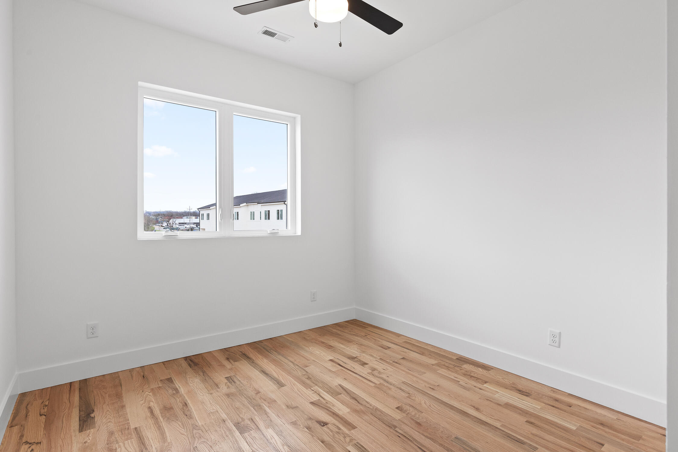 3307 Aberdeen Row