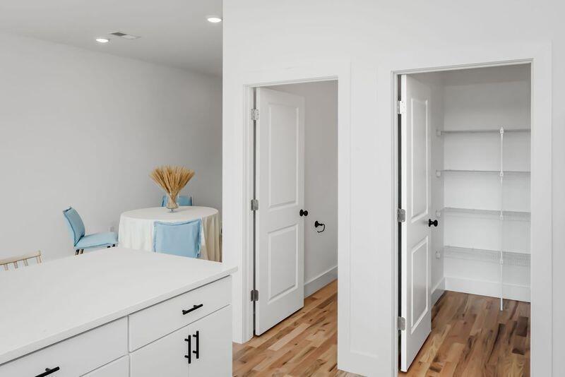 3307 Aberdeen Row