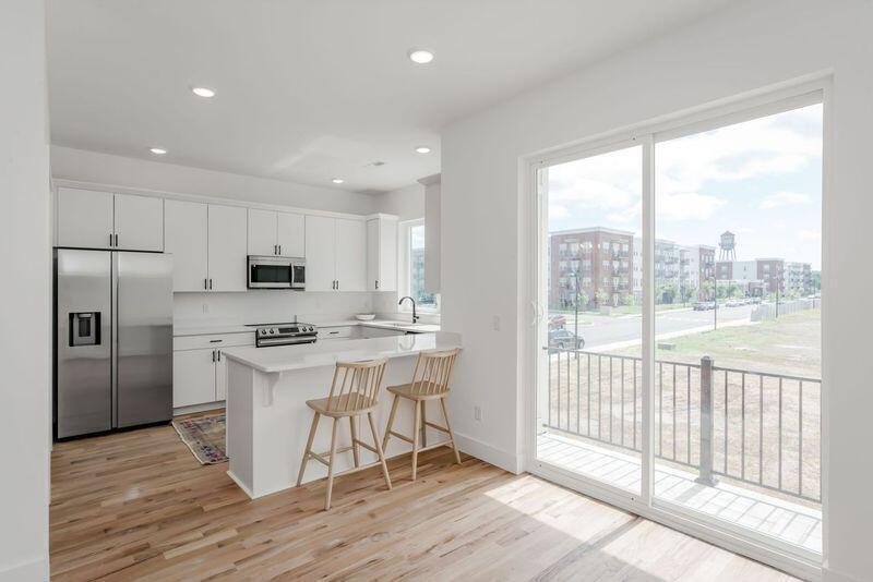 3307 Aberdeen Row