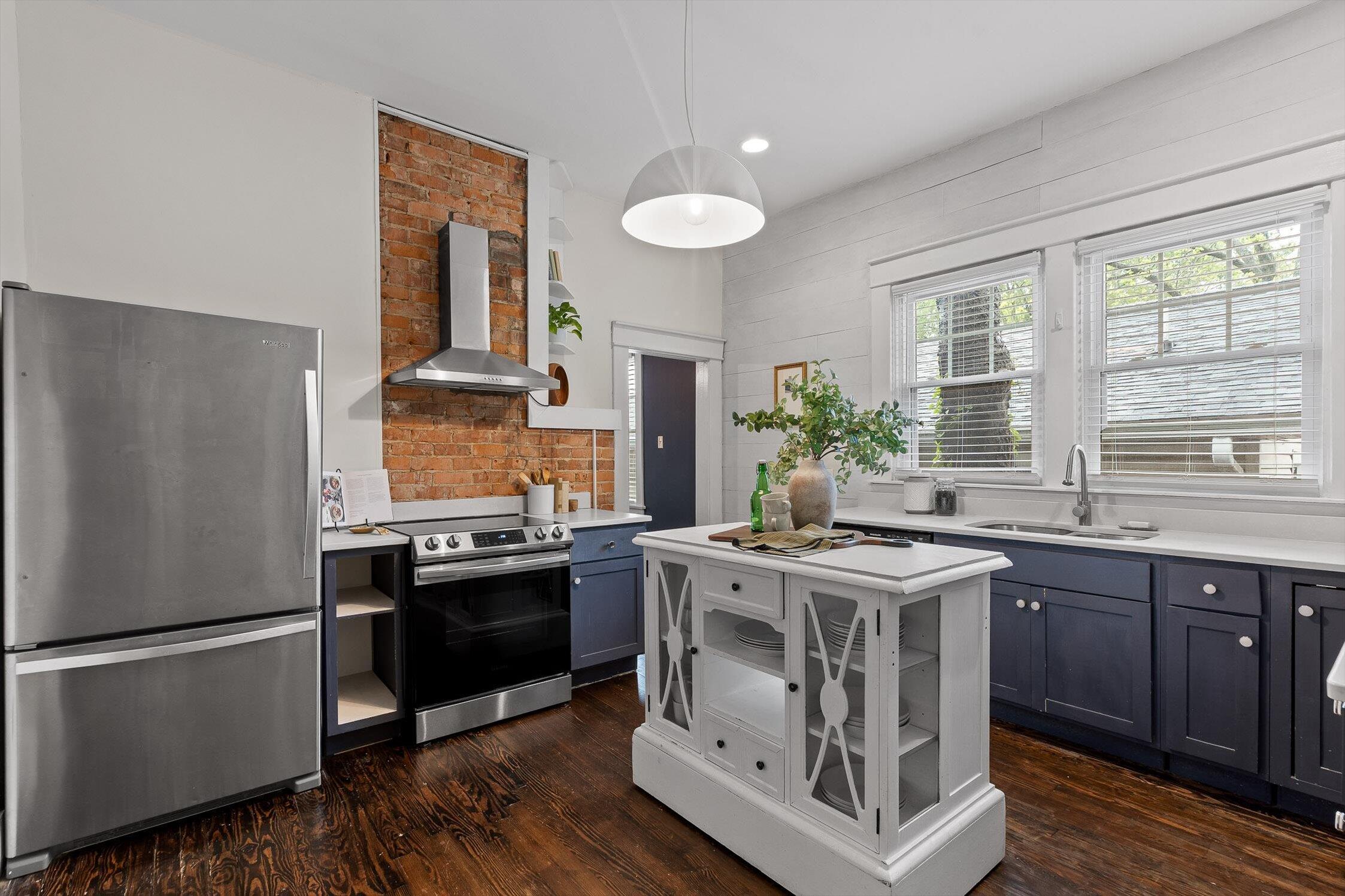 1708 E 14th Street