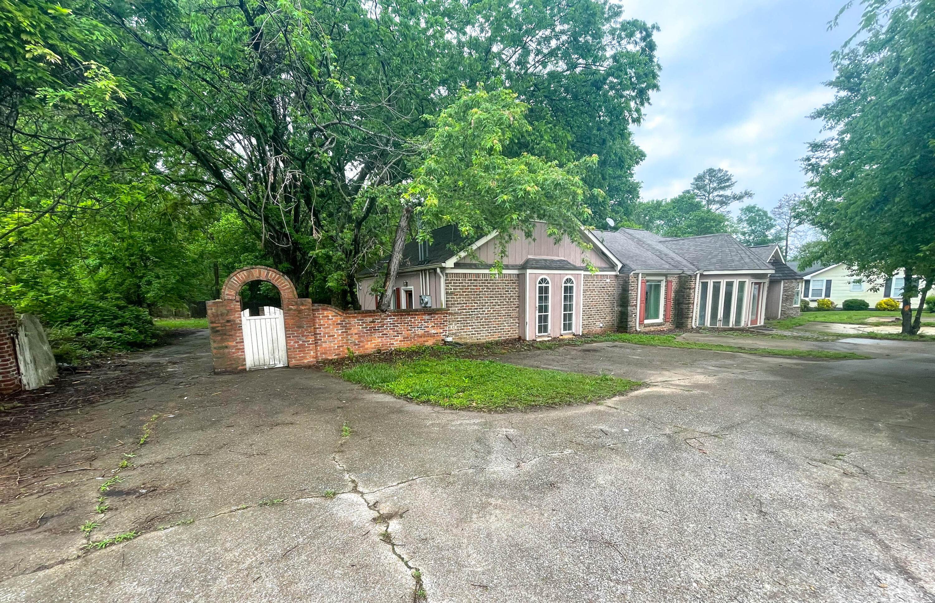 953 Cloud Springs Road