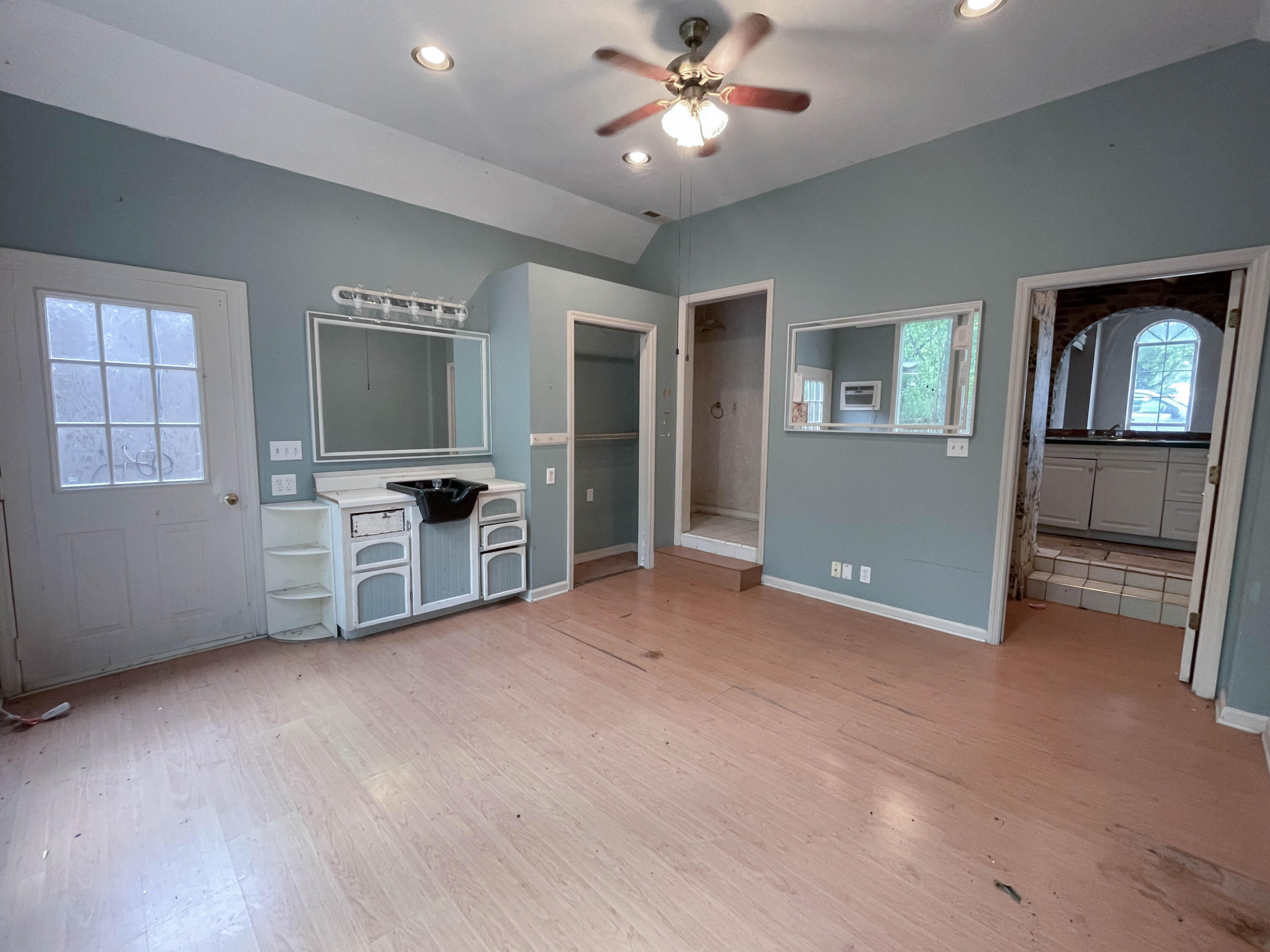 953 Cloud Springs Road
