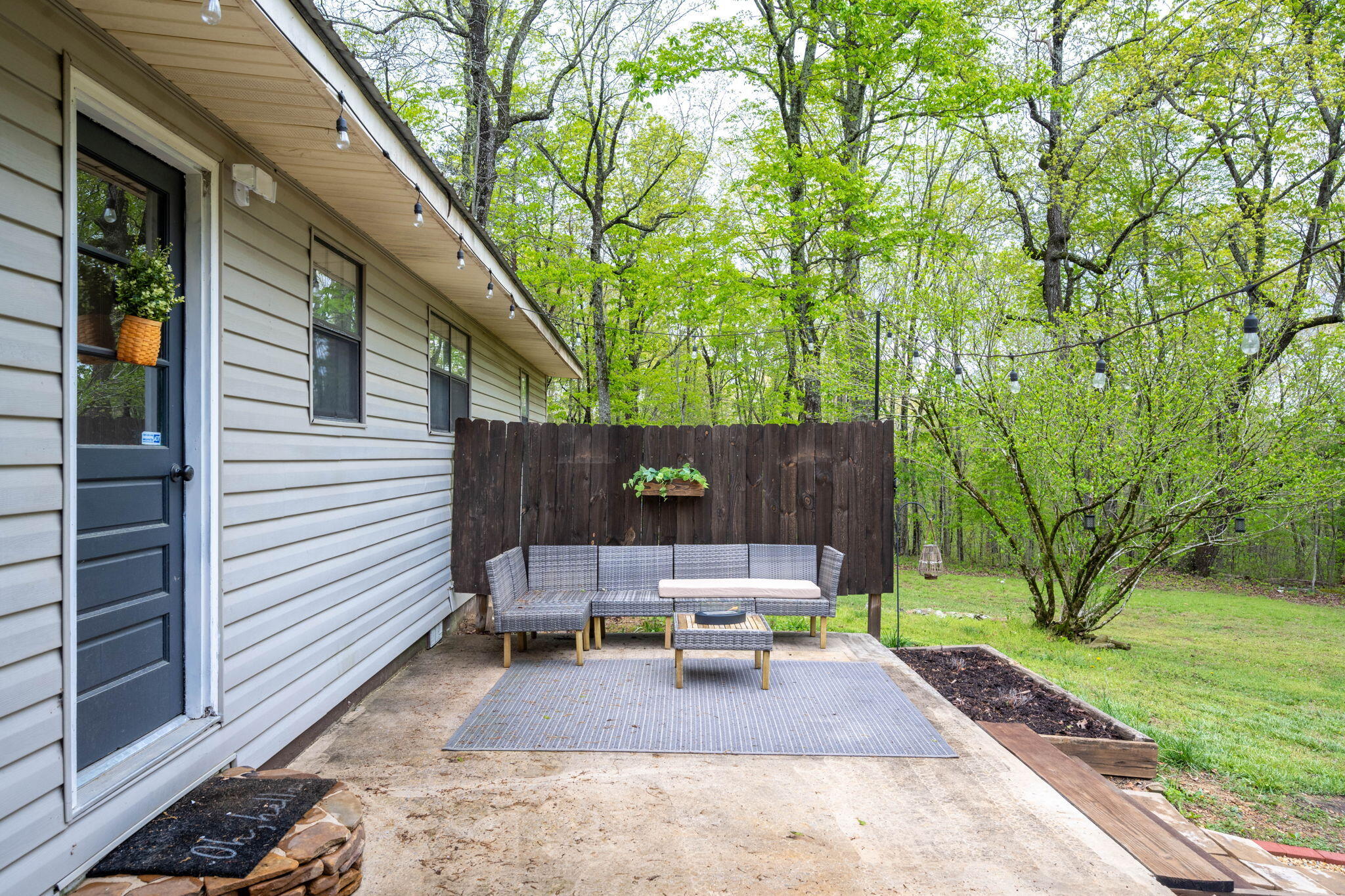 1002 Crowe Circle