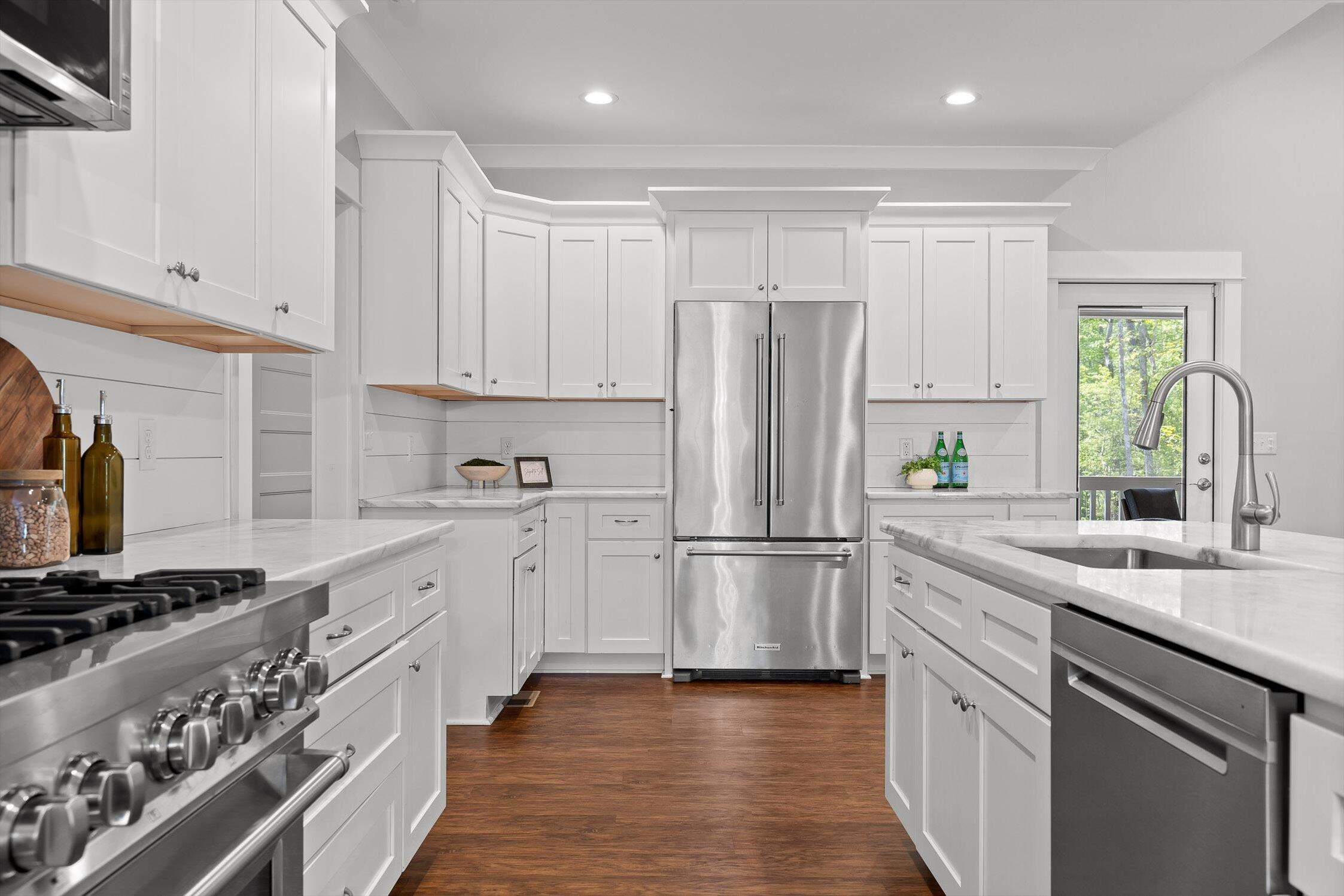 8221 Hixson Springs Road