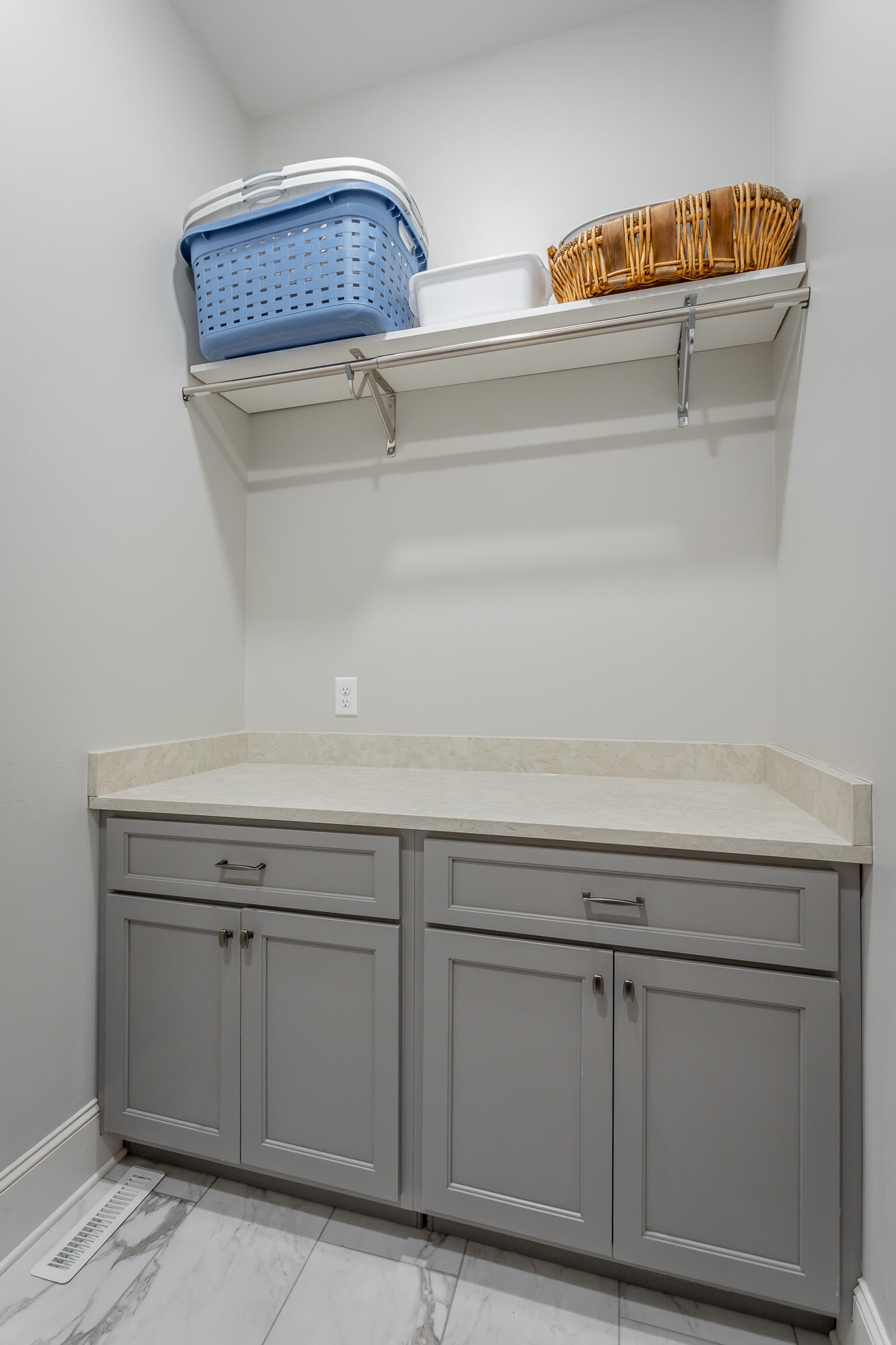 9523 Wolf Creek Trail