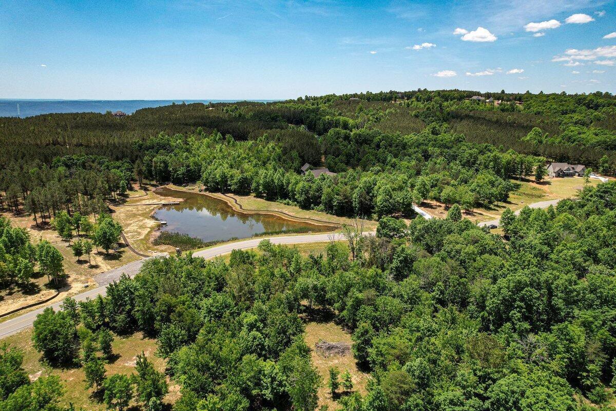 0 High Point Lane, 89