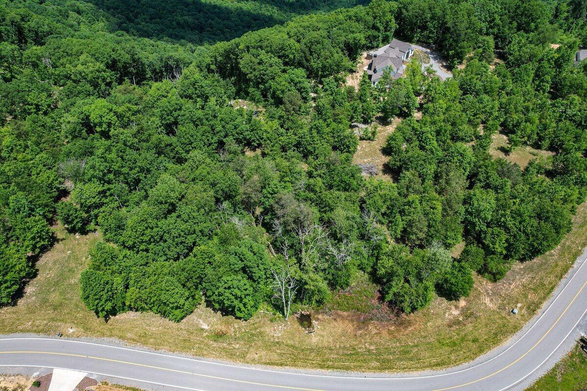 0 High Point Lane, 89