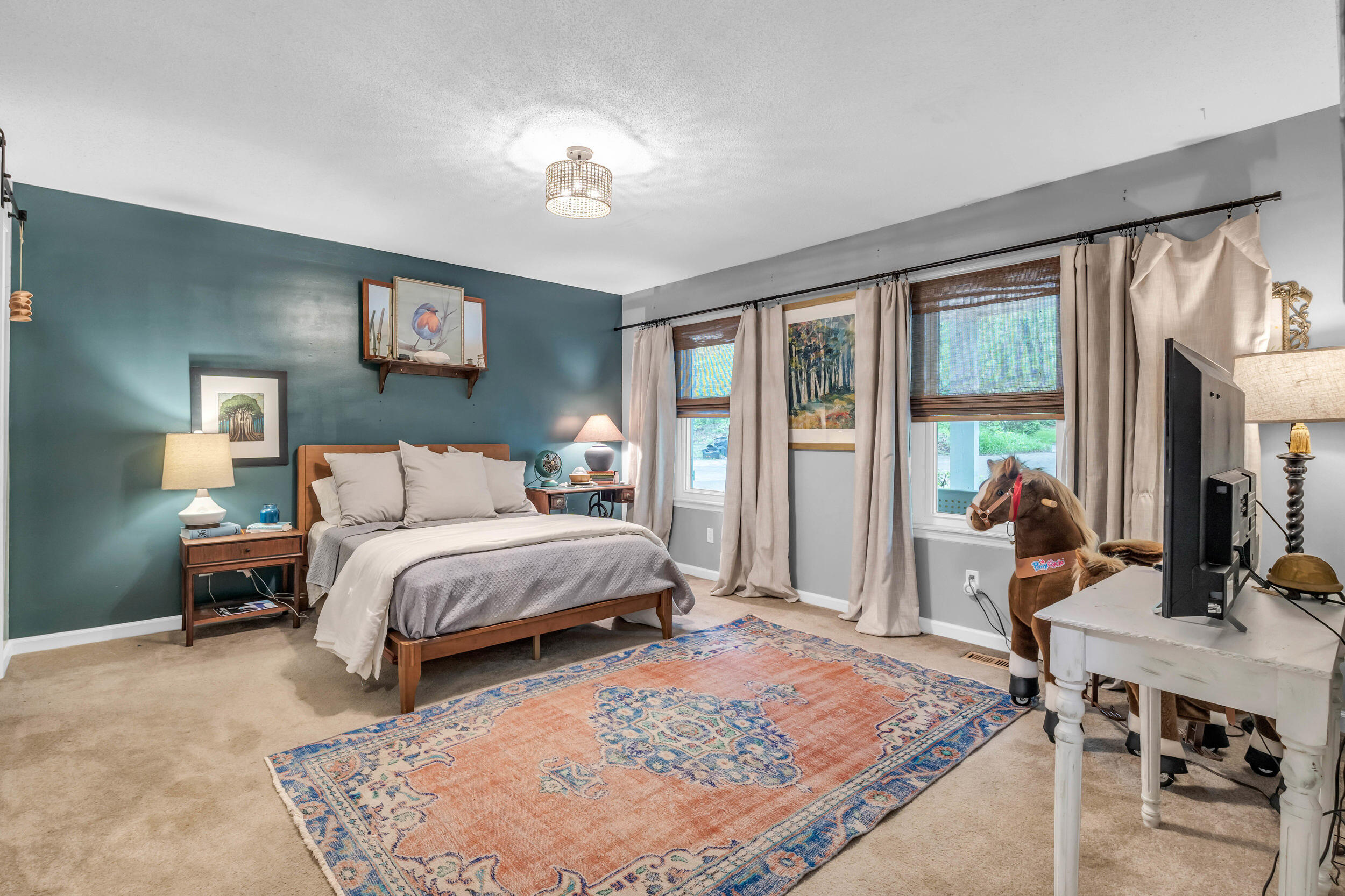 1807 Angel Lane
