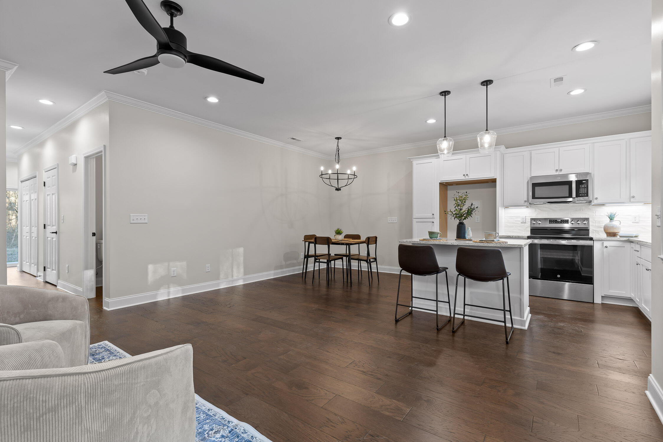9061 Dallas Hollow Road