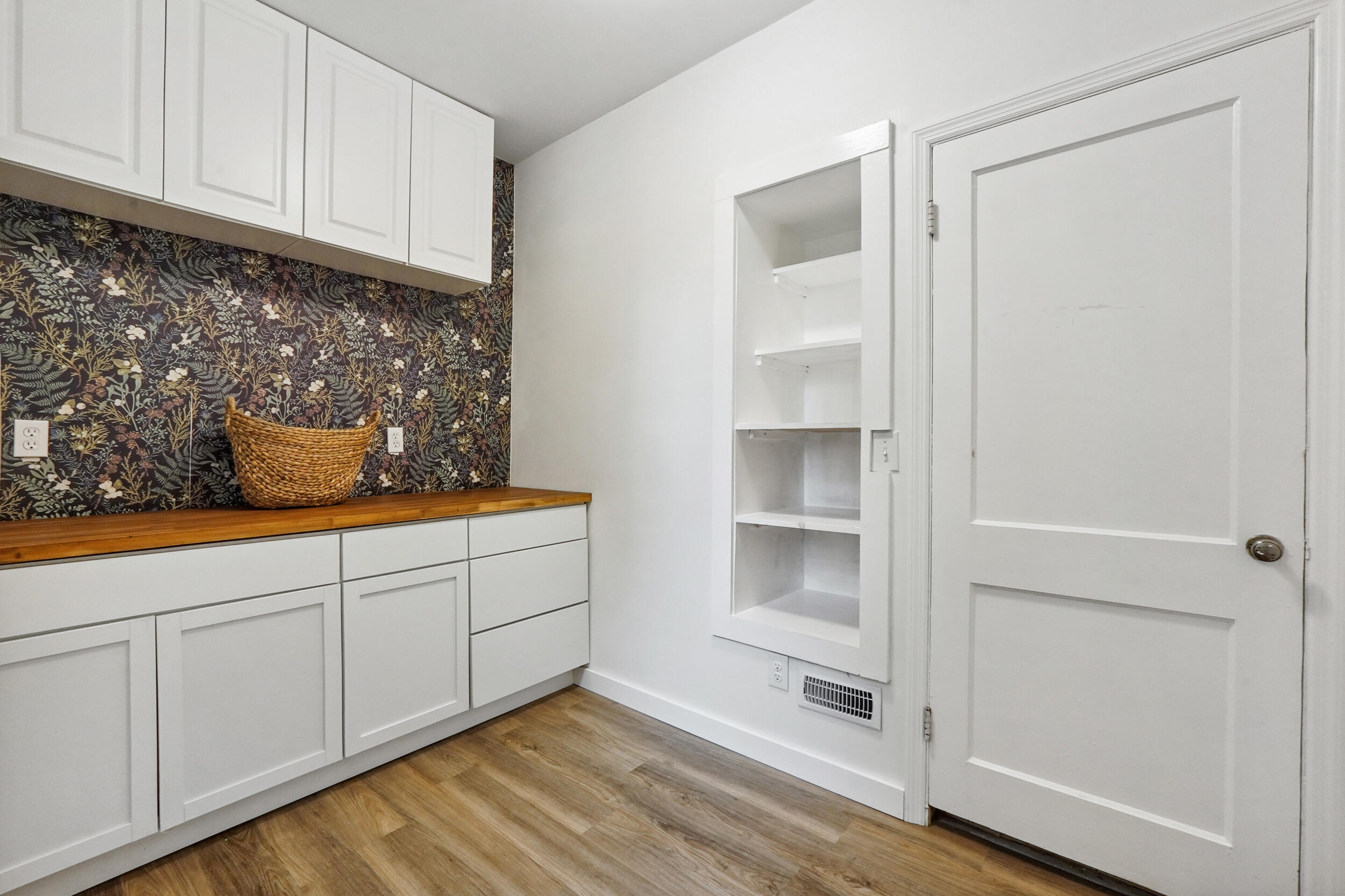 1620 S Rugby Place
