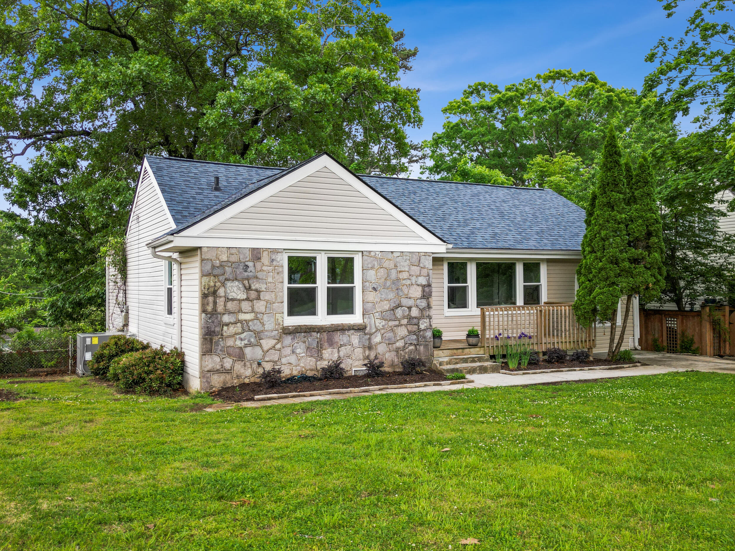 1620 S Rugby Place