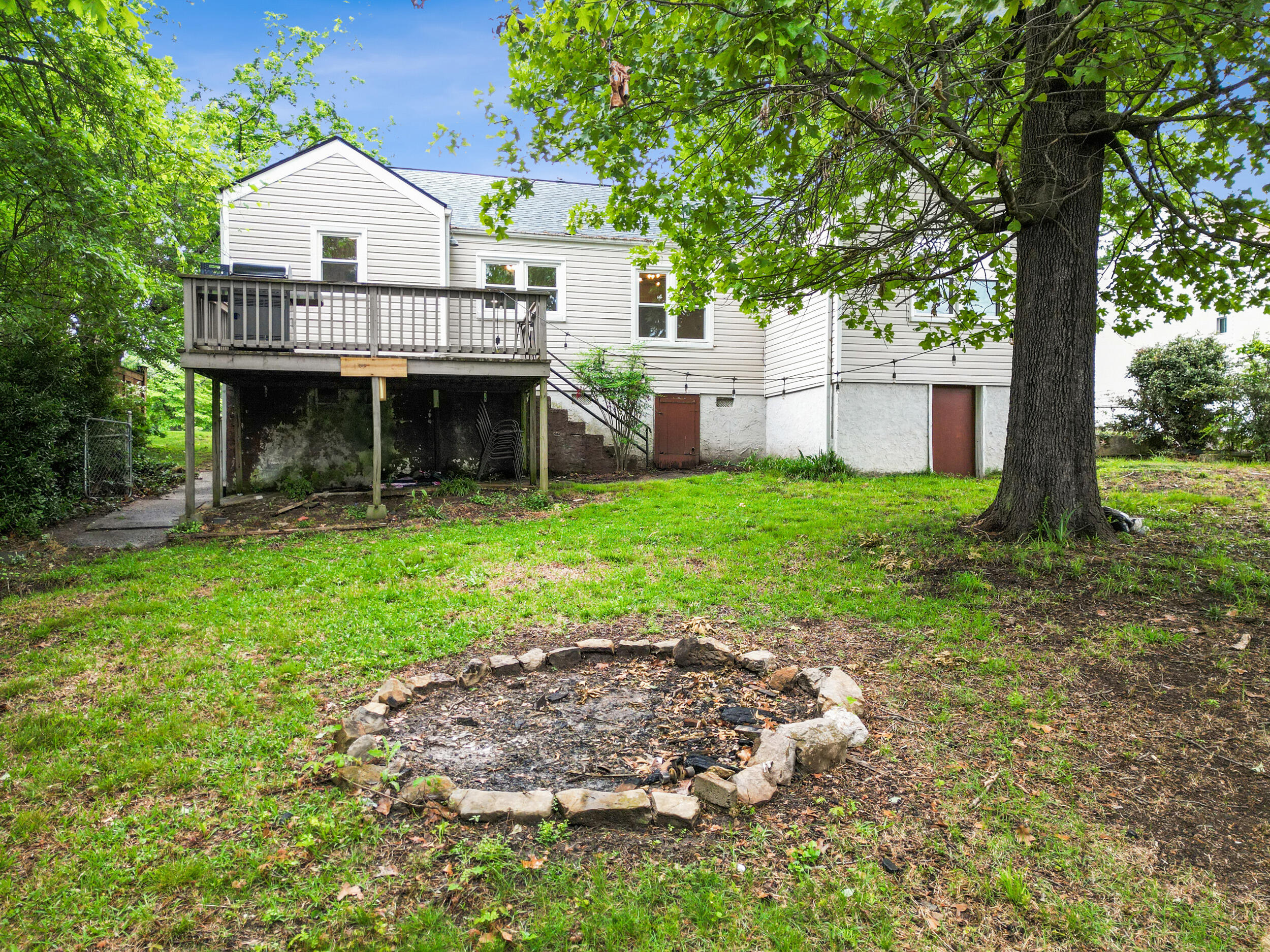 1620 S Rugby Place