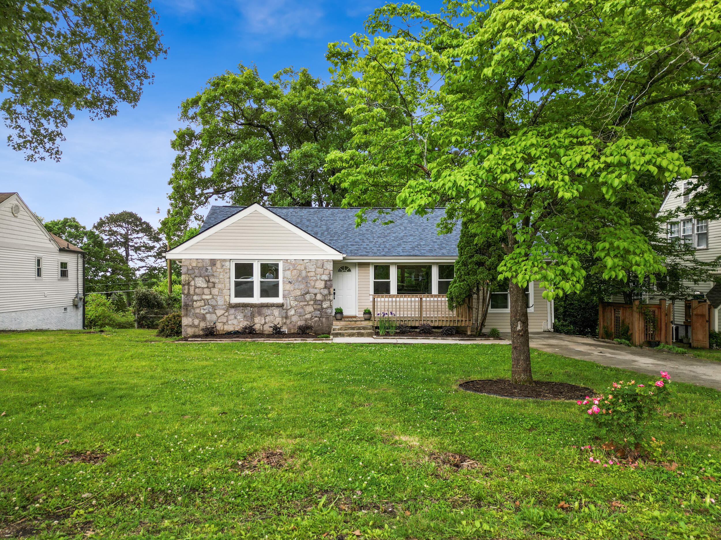 1620 S Rugby Place
