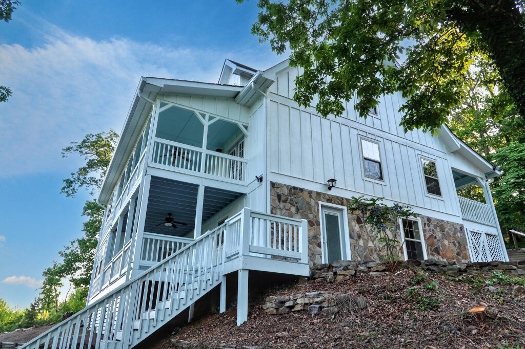12128 Laurbrow Road