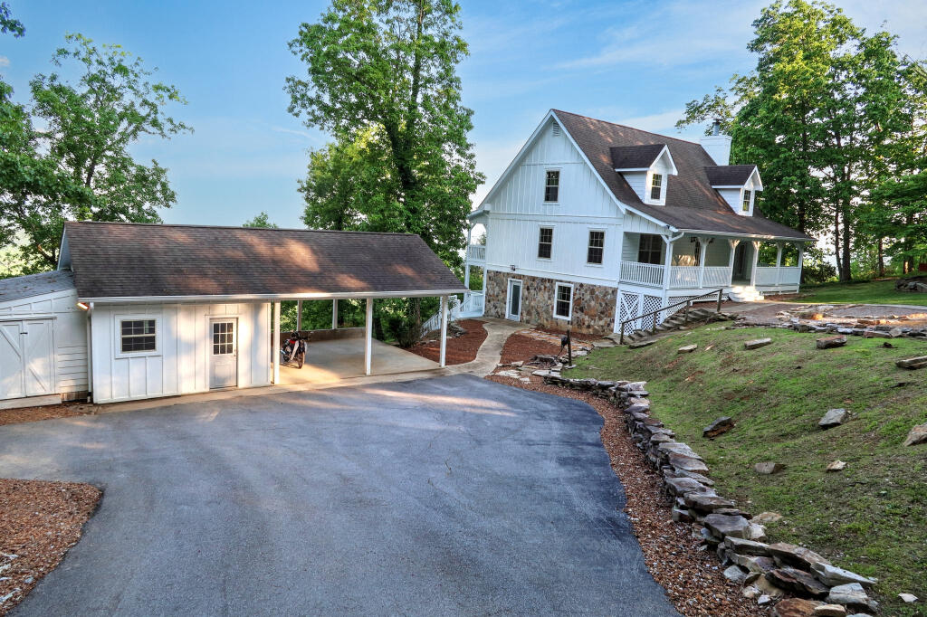 12128 Laurbrow Road