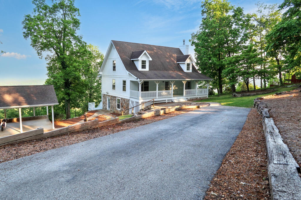 12128 Laurbrow Road