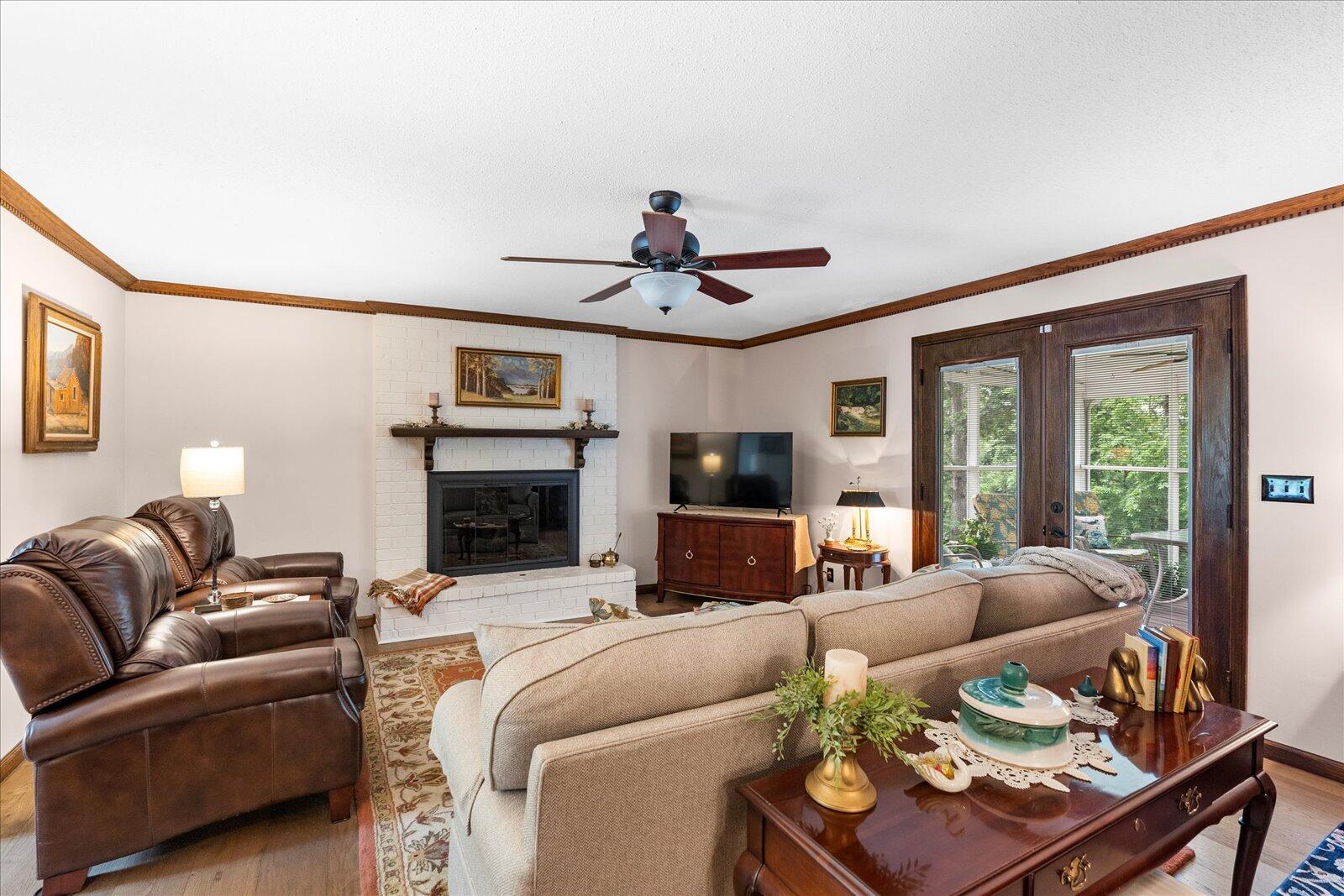 1800 Colonial Shores Drive