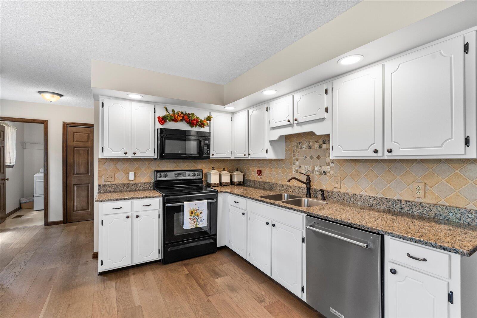 1800 Colonial Shores Drive