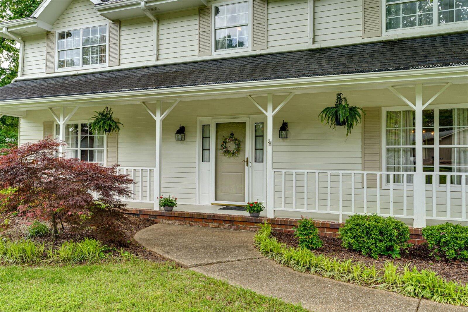 1800 Colonial Shores Drive