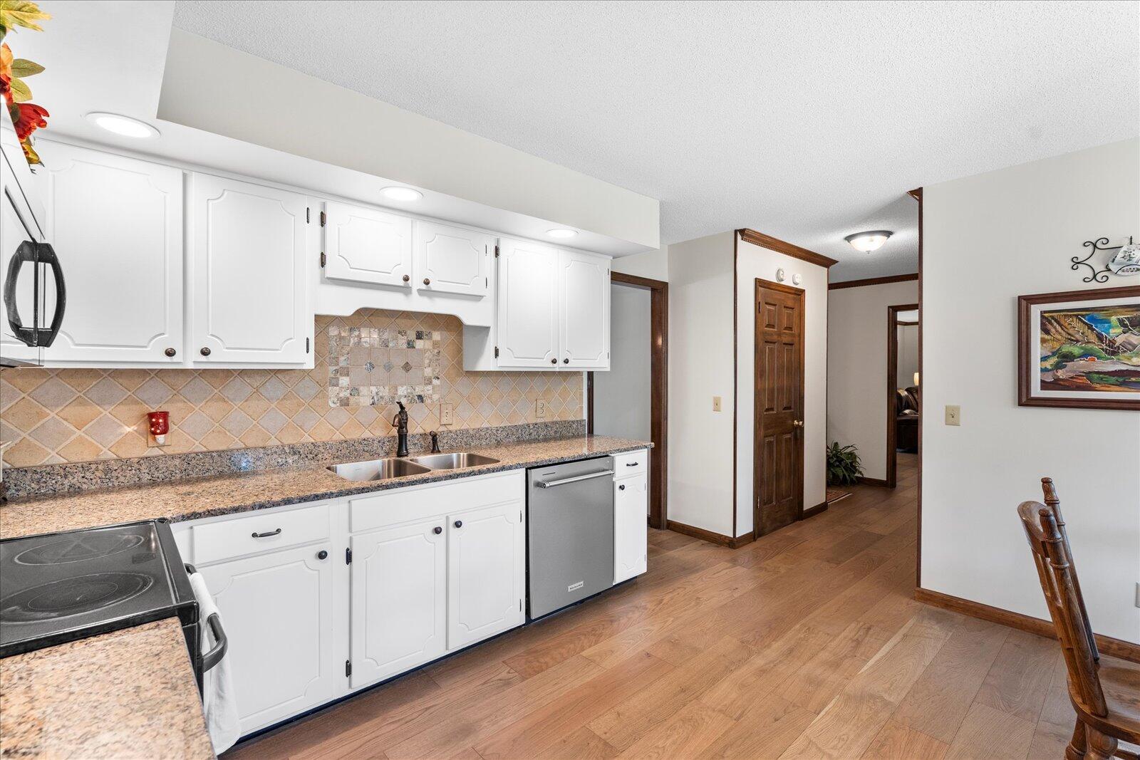 1800 Colonial Shores Drive