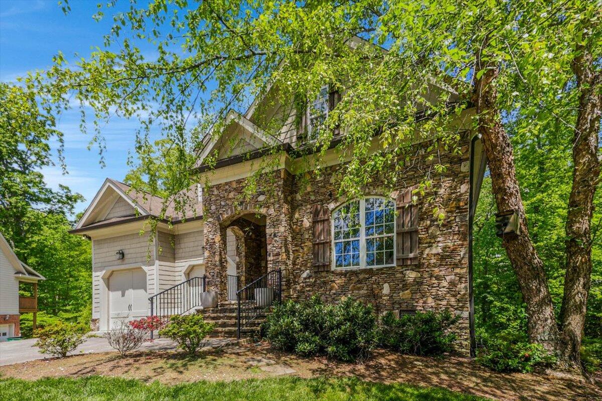 2507 Eagle Creek Way