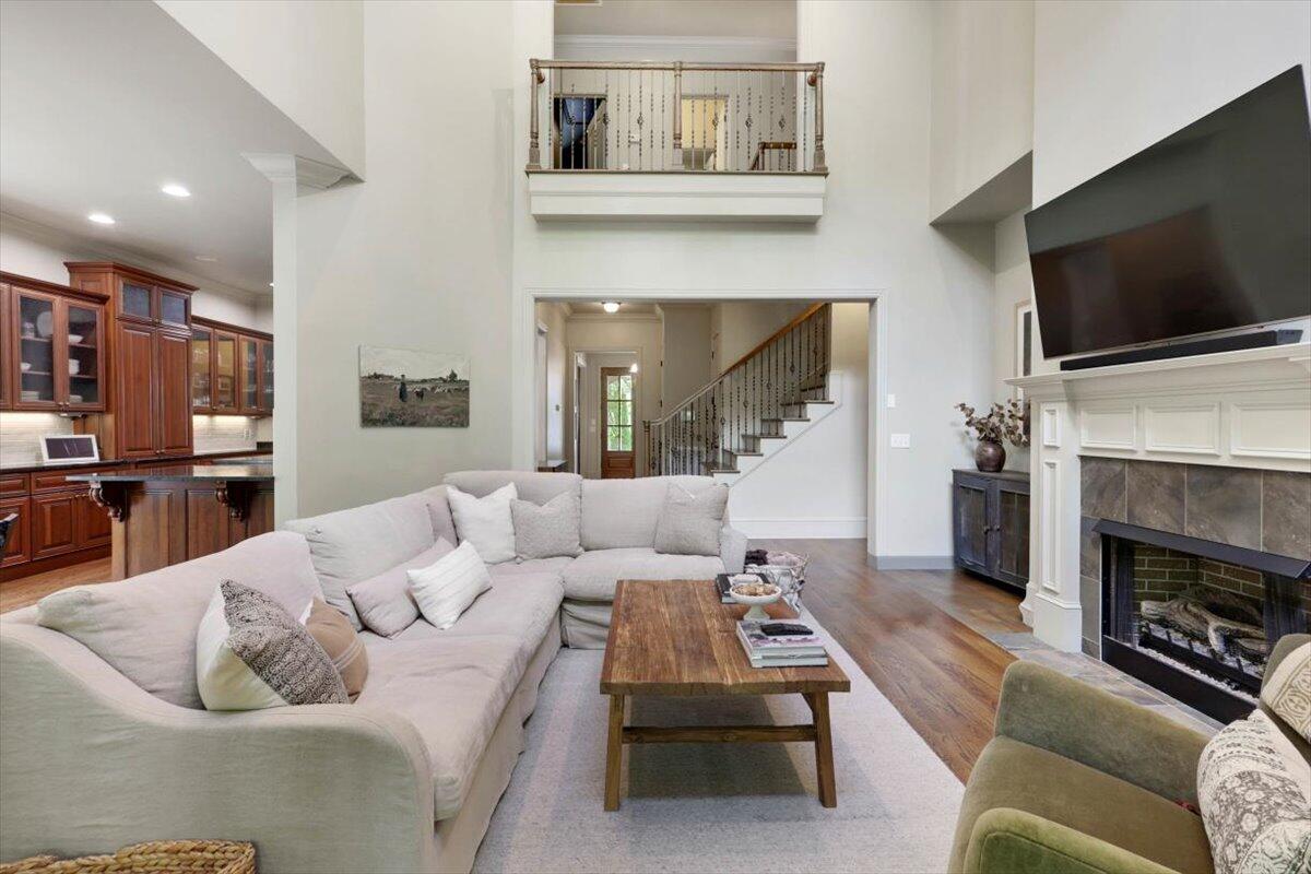 2507 Eagle Creek Way