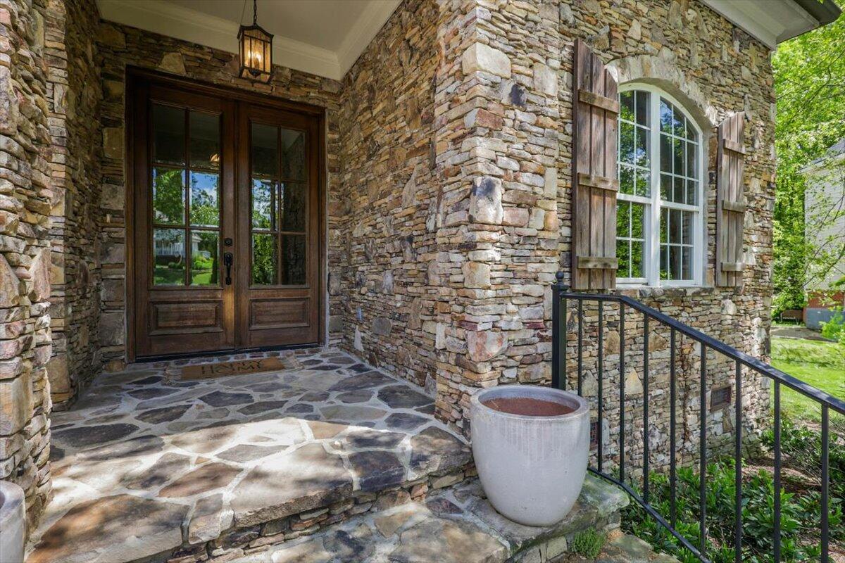 2507 Eagle Creek Way