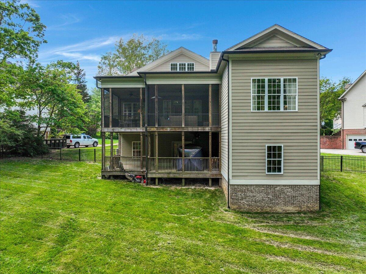 2507 Eagle Creek Way