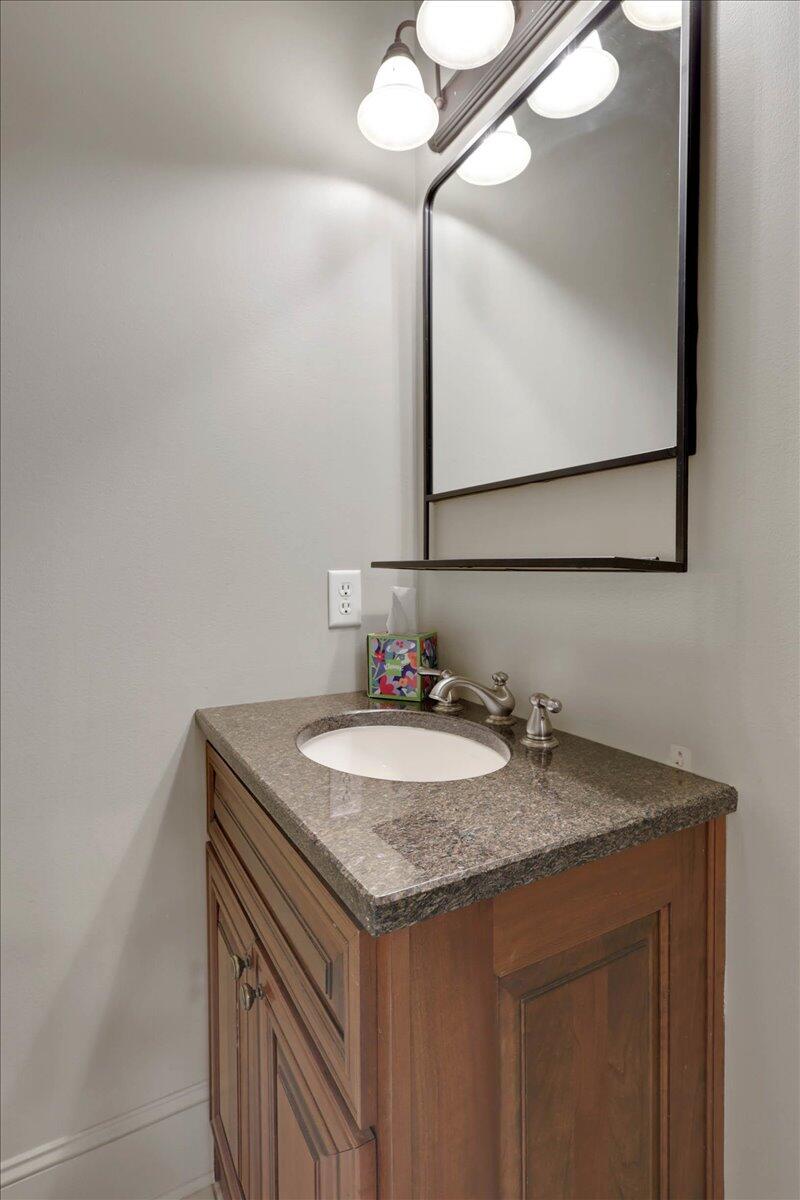 2507 Eagle Creek Way