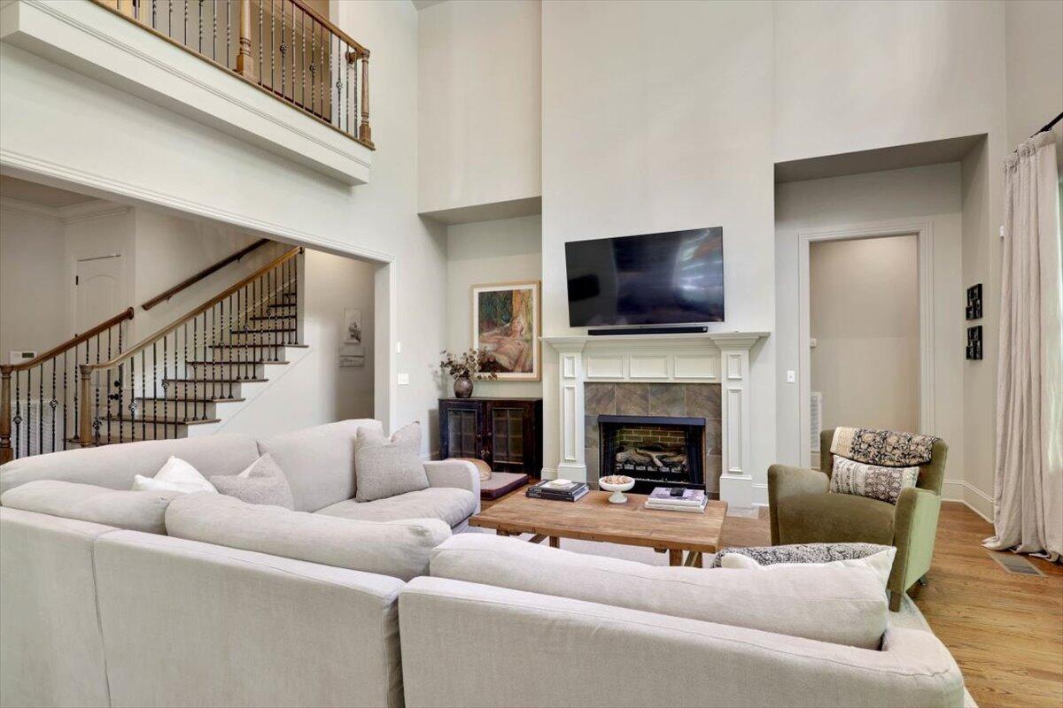 2507 Eagle Creek Way