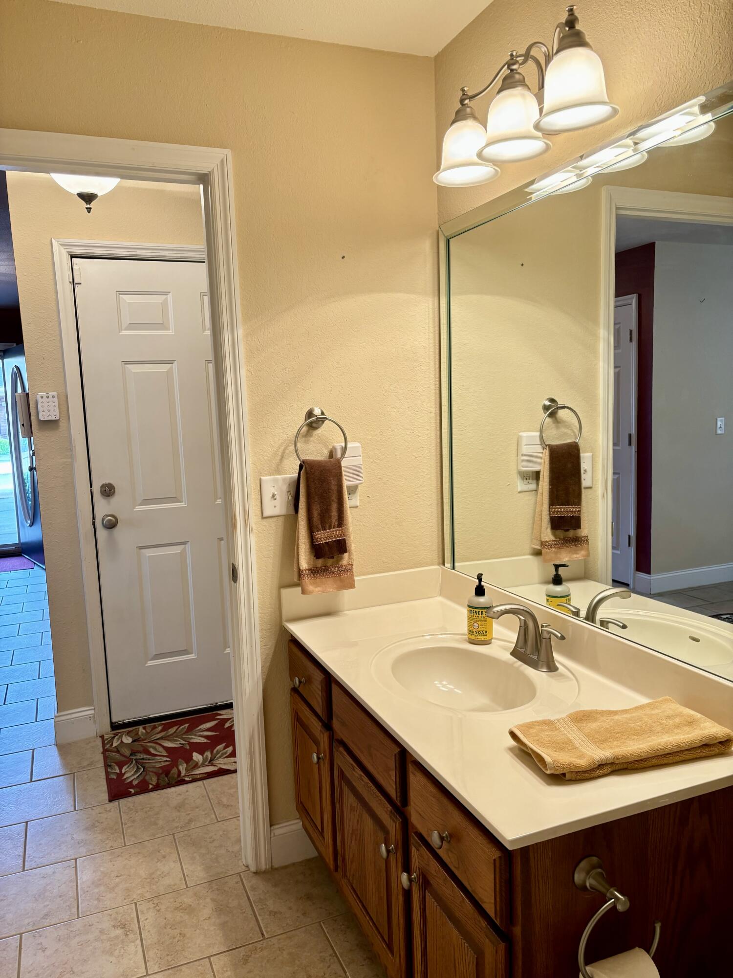 1501 Applebrook Drive