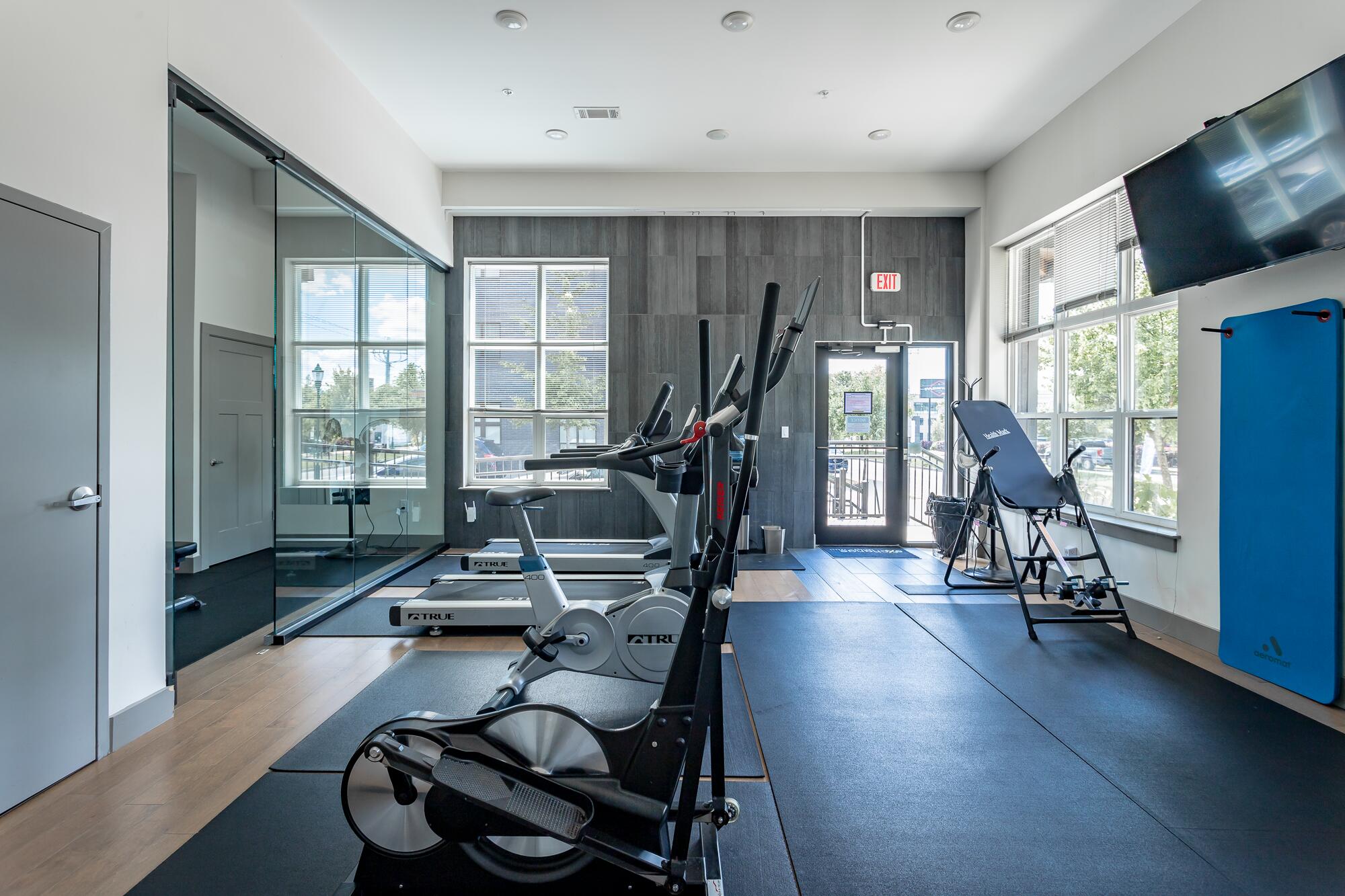 782 Riverfront Parkway, 216