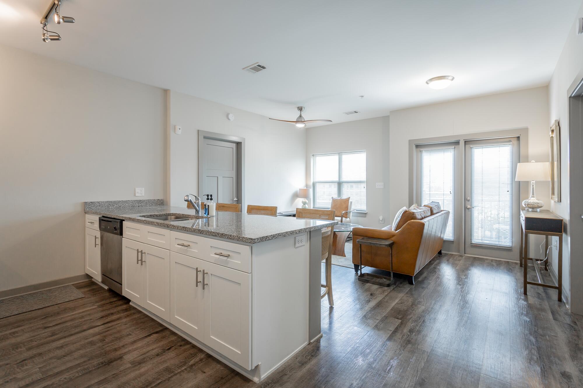 782 Riverfront Parkway, 216