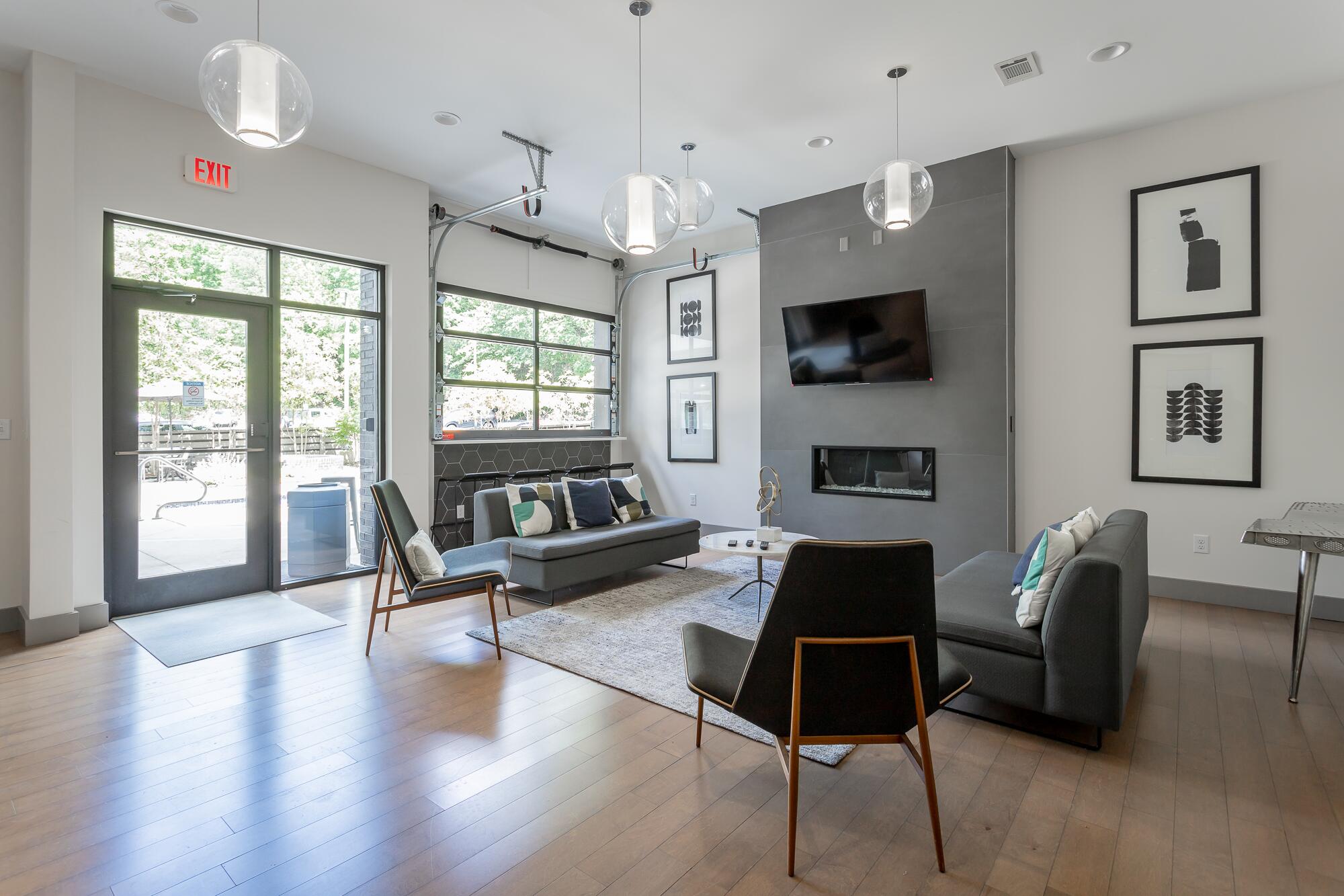 782 Riverfront Parkway, 216