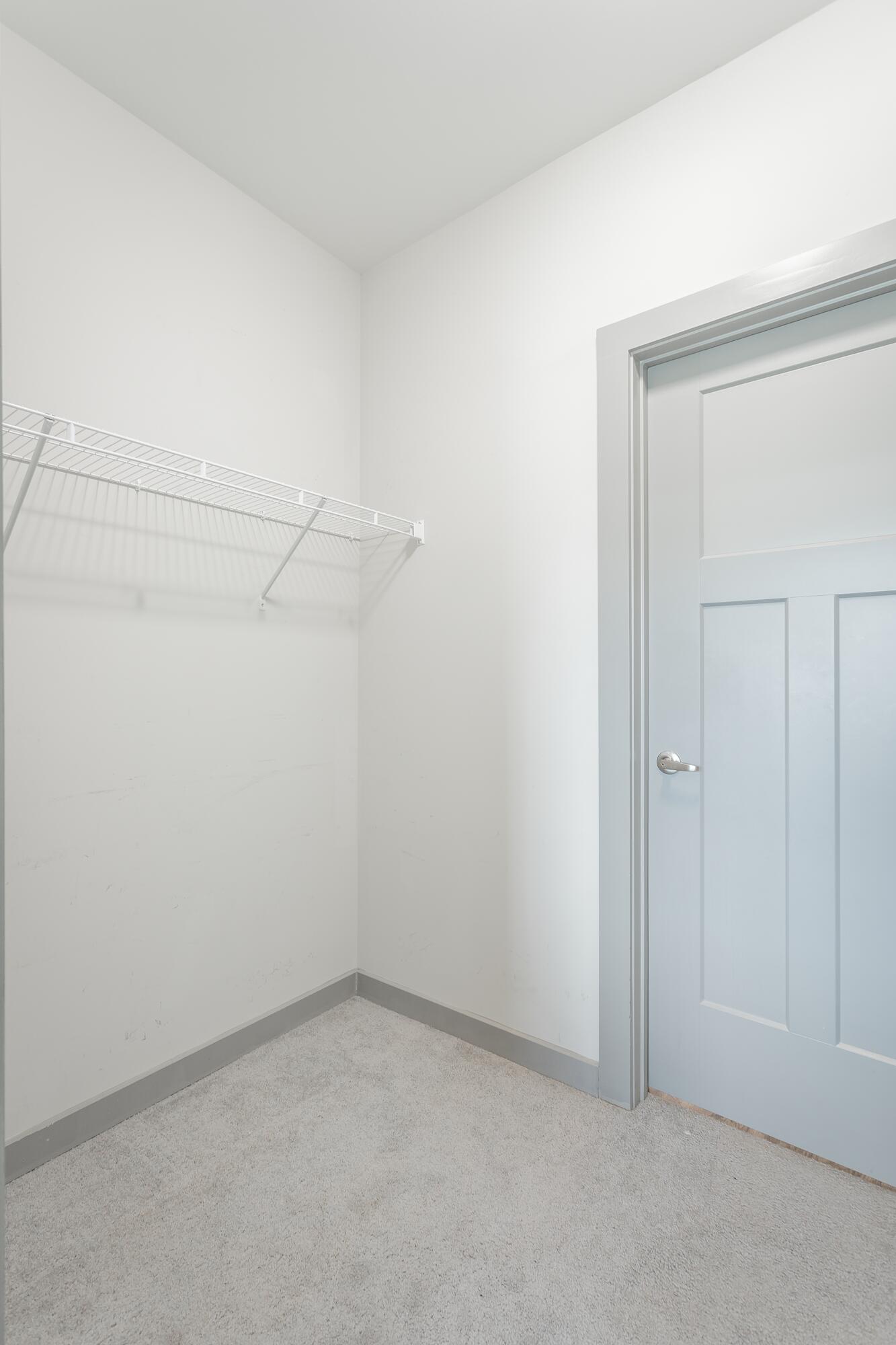 782 Riverfront Parkway, 216