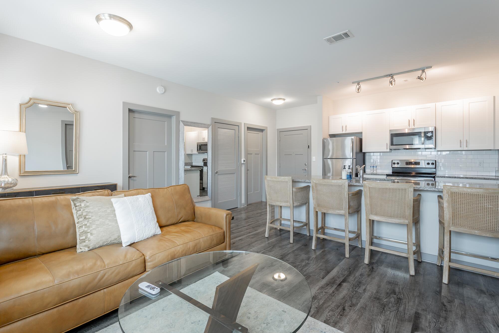 782 Riverfront Parkway, 216