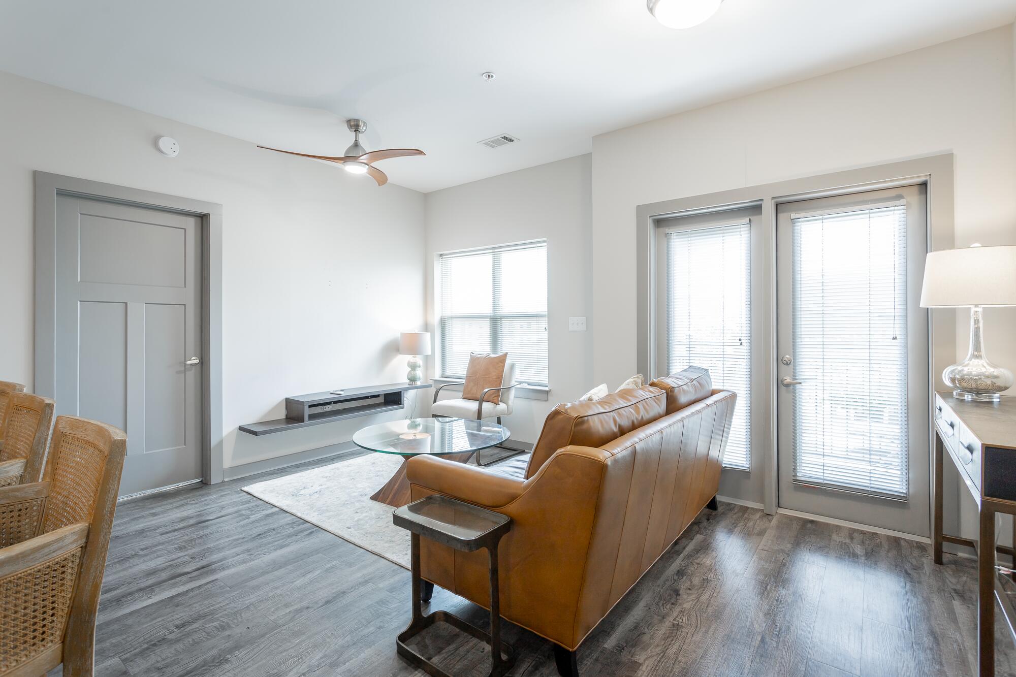 782 Riverfront Parkway, 216