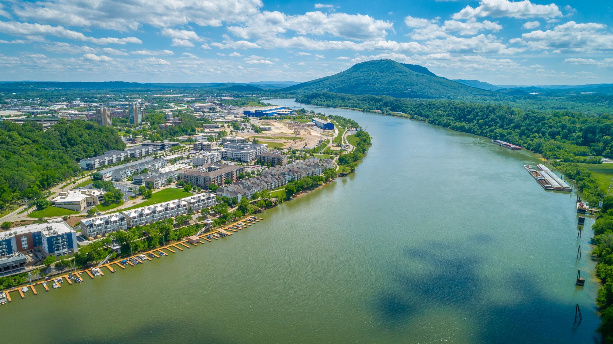 782 Riverfront Parkway, 216