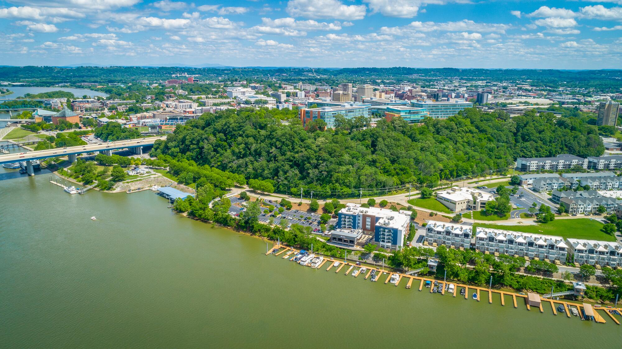 782 Riverfront Parkway, 216