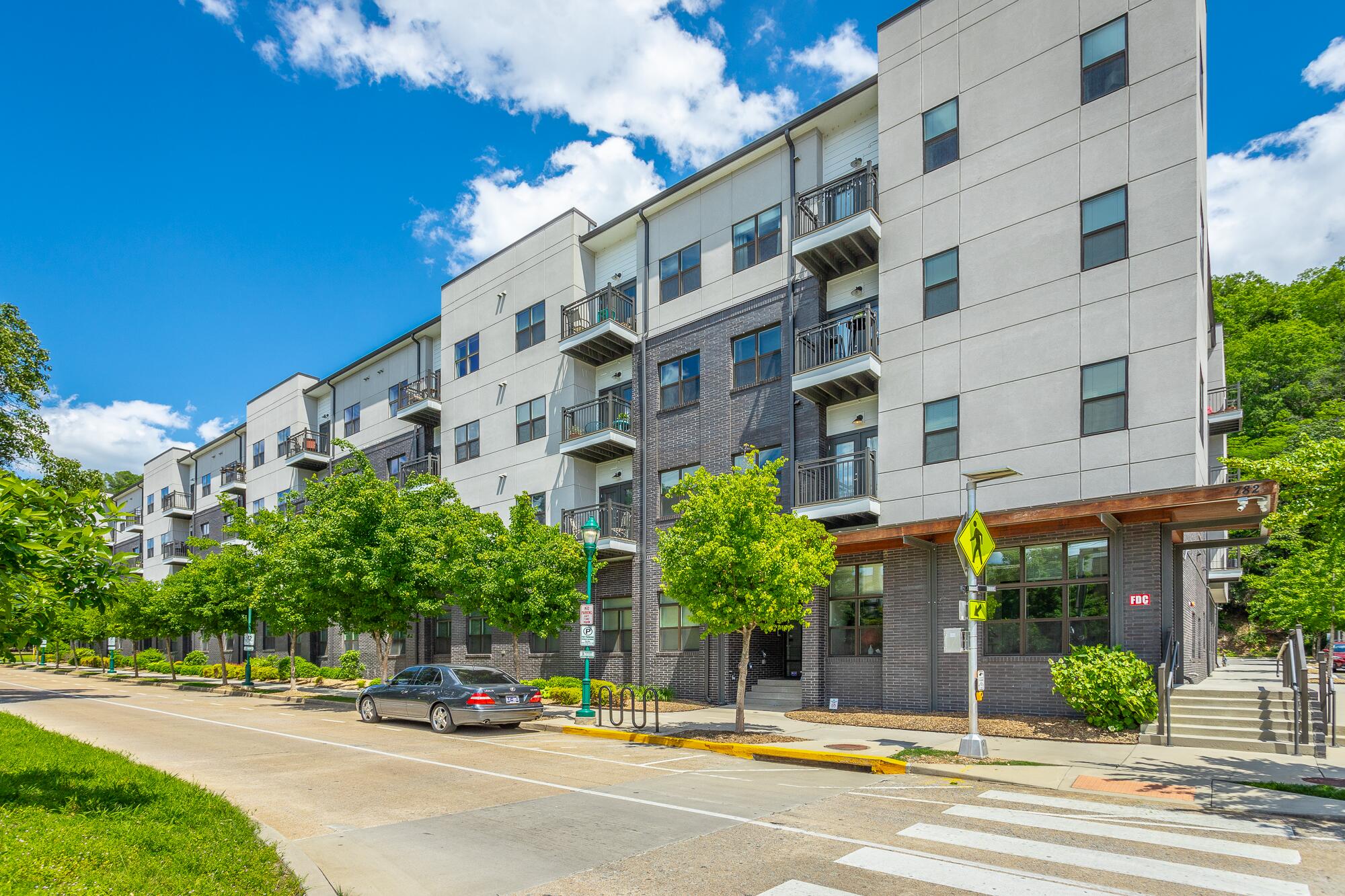 782 Riverfront Parkway, 216