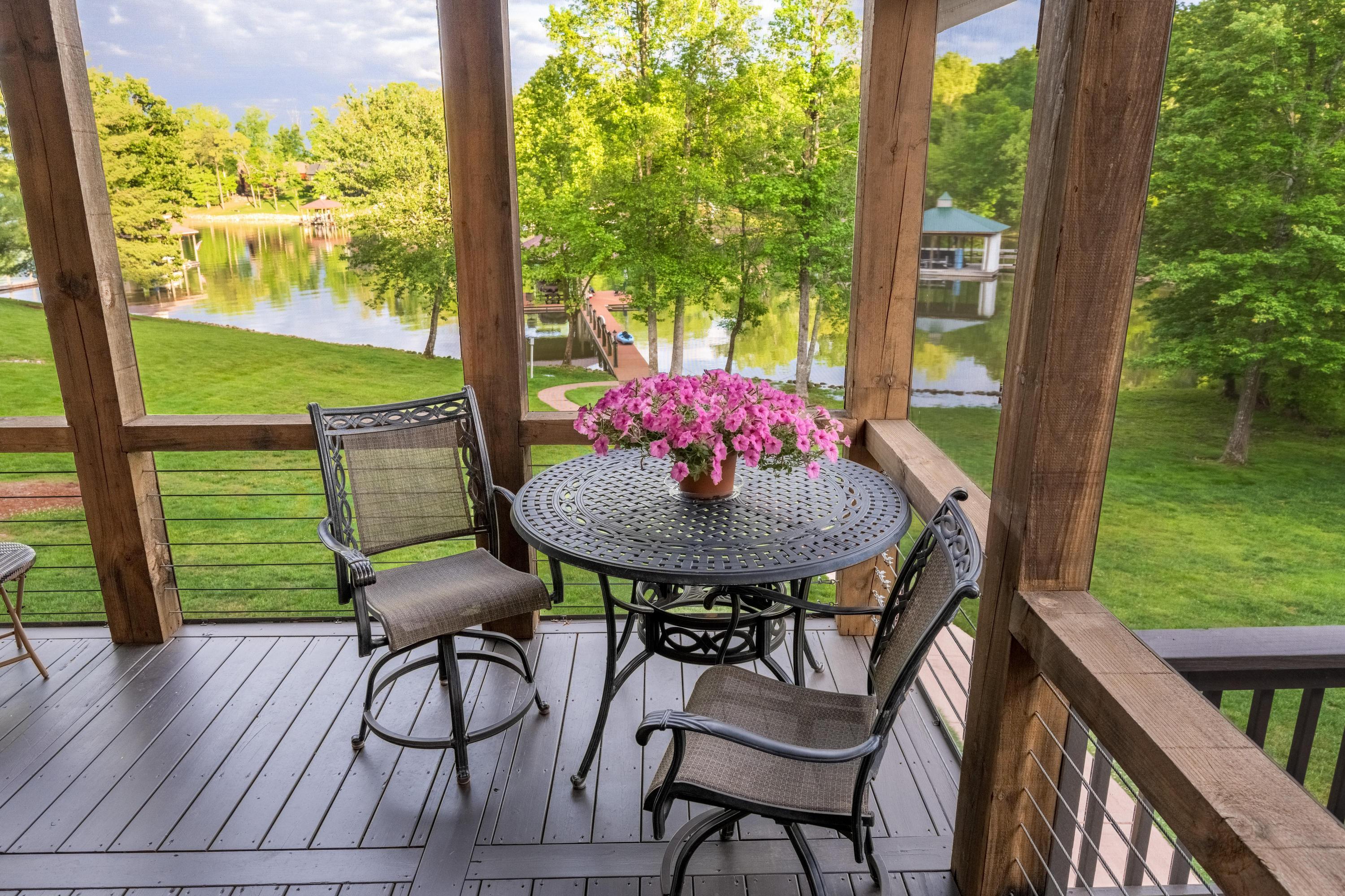 480 Lake Harbor Drive