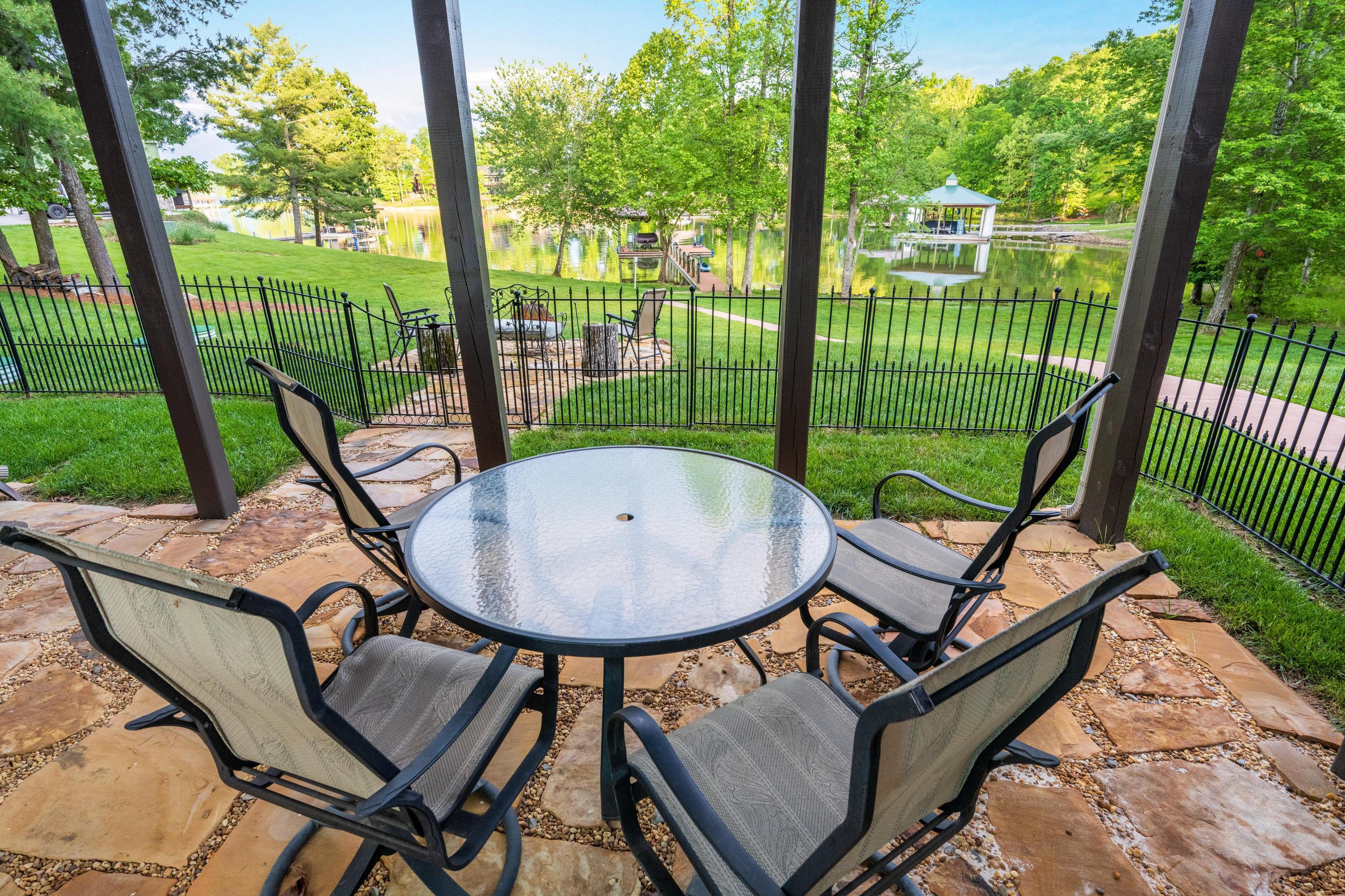 480 Lake Harbor Drive