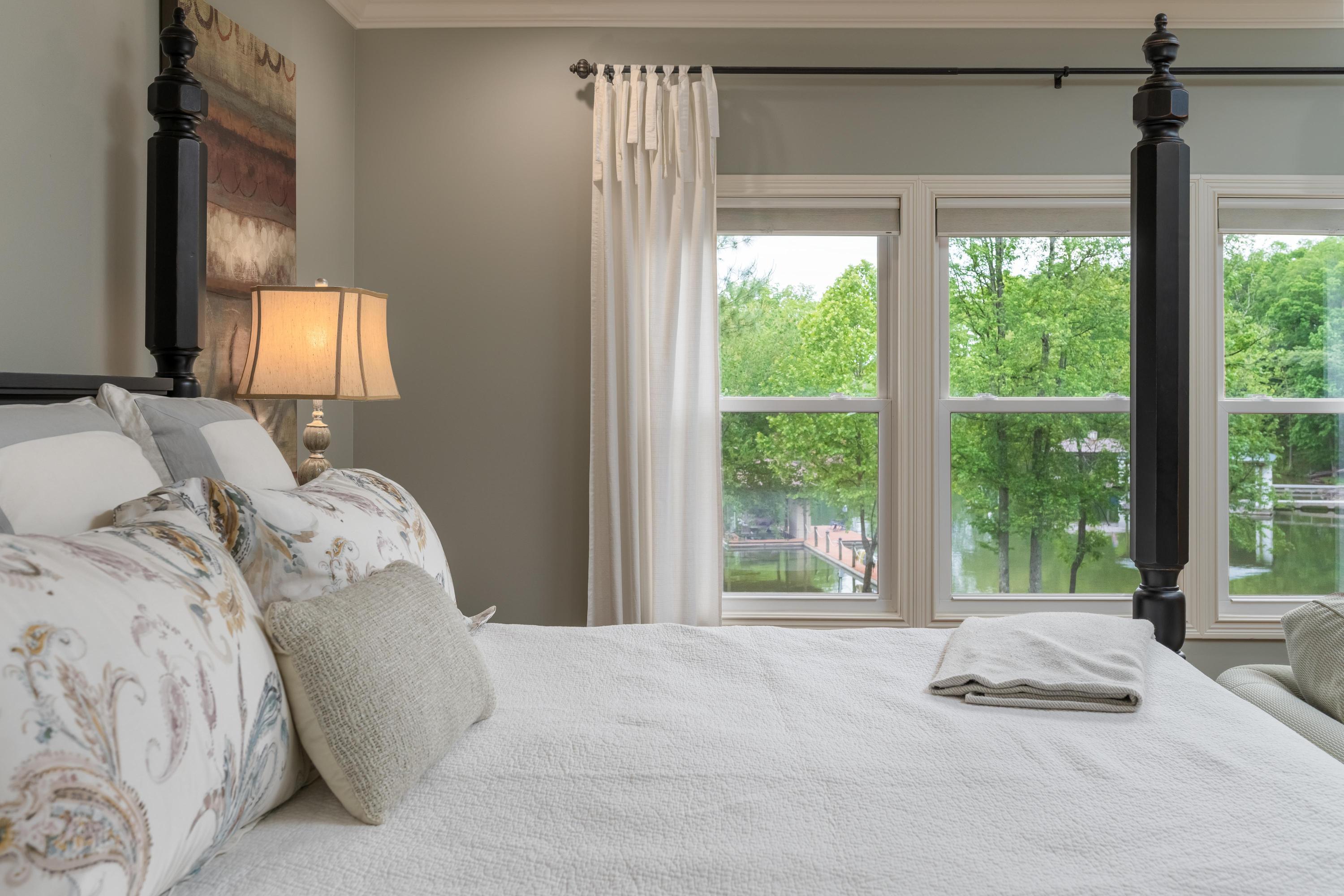 480 Lake Harbor Drive