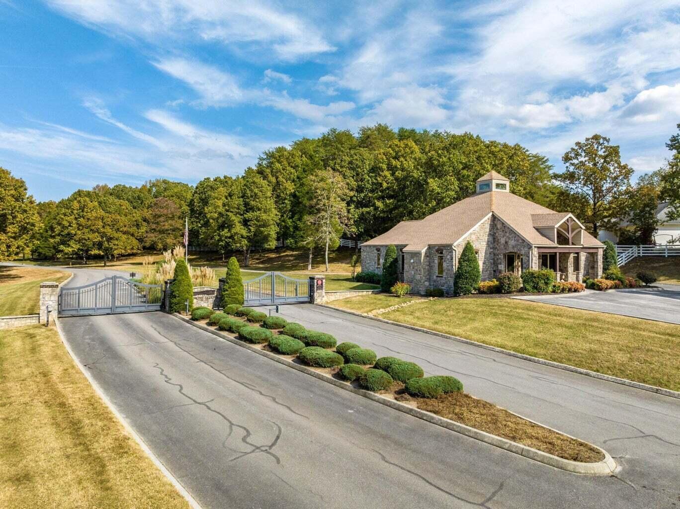 480 Lake Harbor Drive