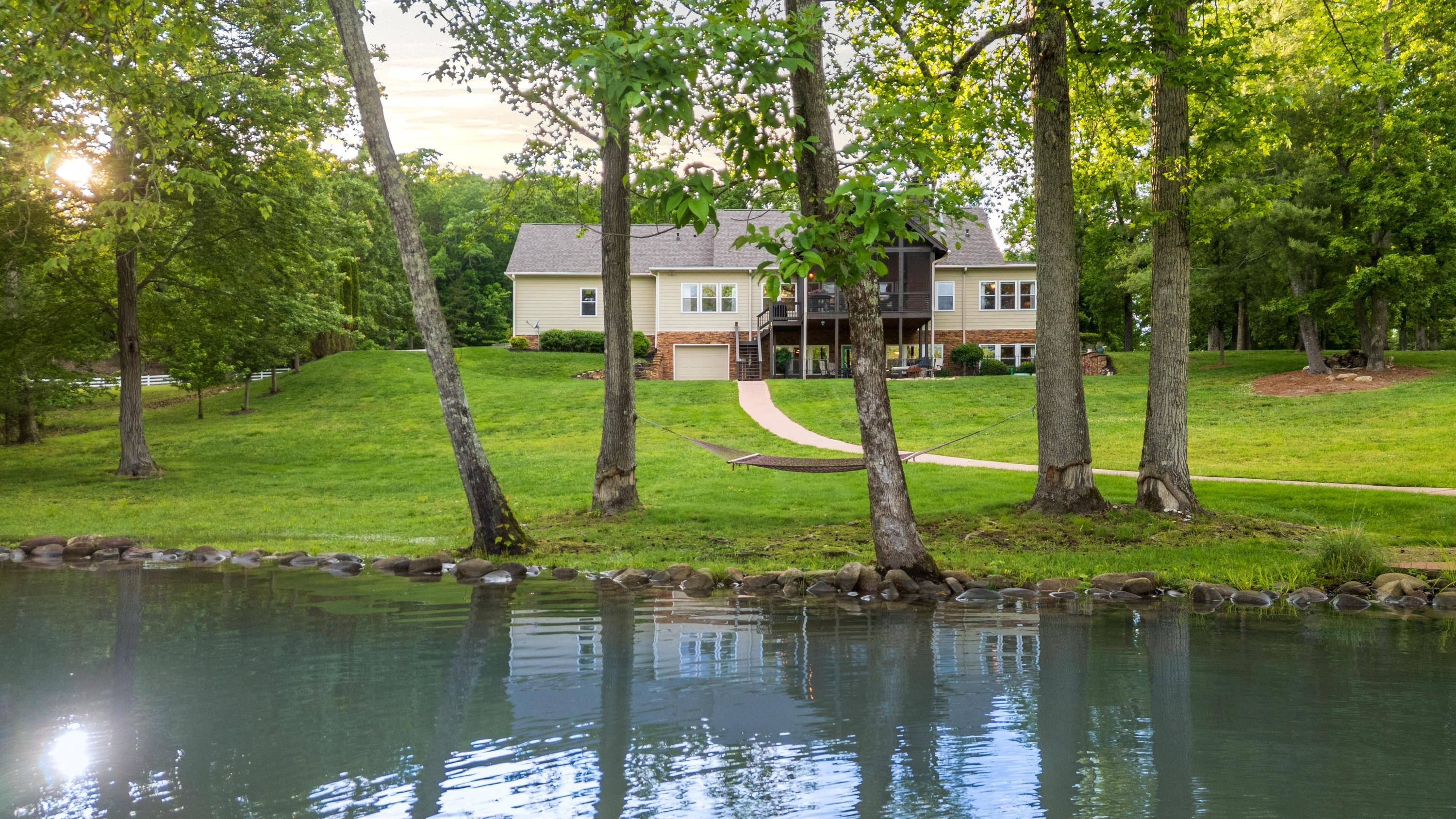 480 Lake Harbor Drive